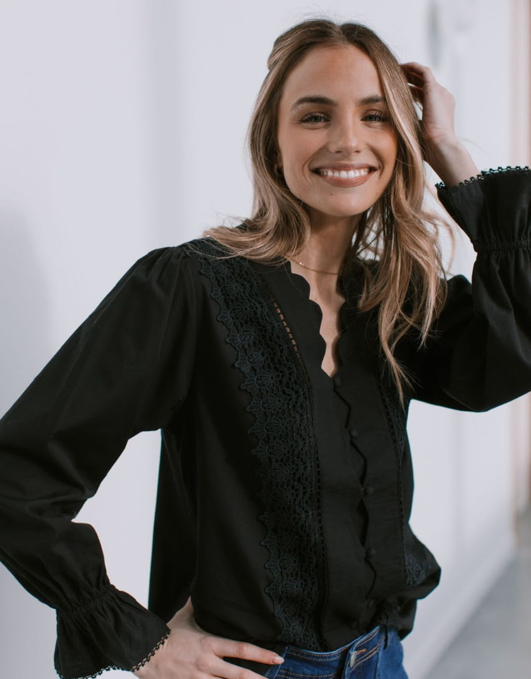 132-fashion-boscolo-ruffle-cuff-shirt-black-womens-clothing