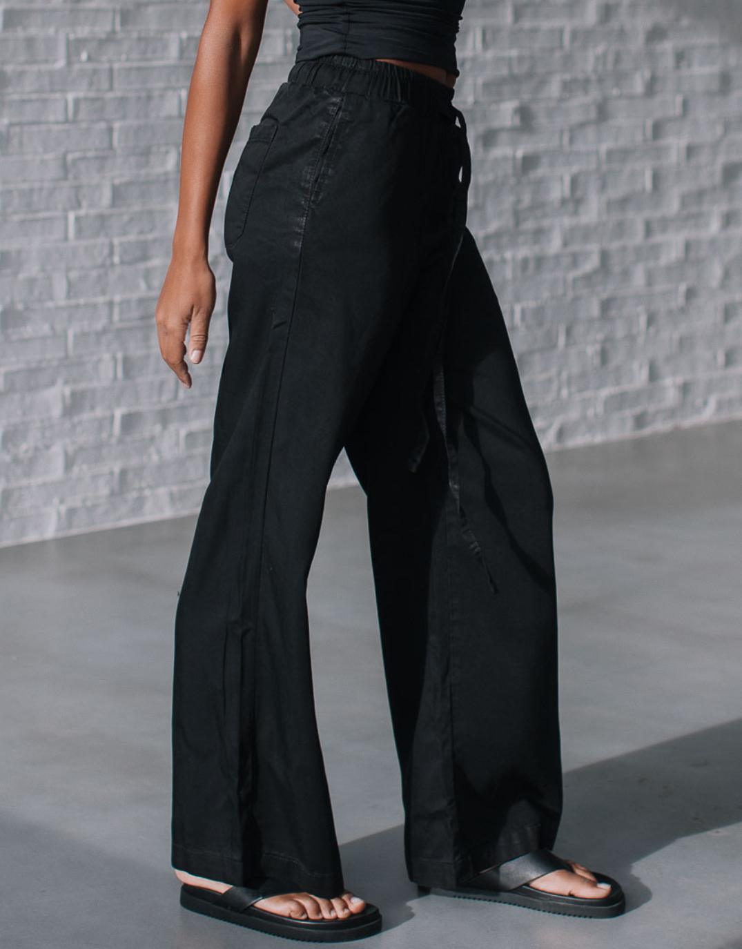 132-fashion-rae-drawstring-jean-black-womens-clothing