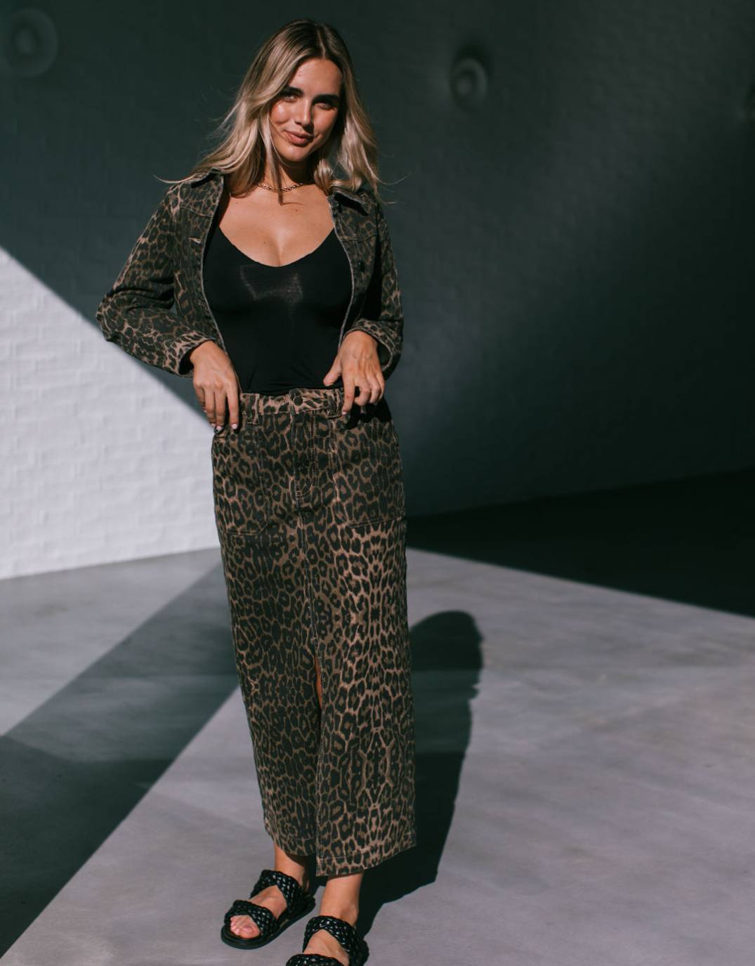 132-fashion-reese-stretch-denim-jeans-chocolate-leopard-womens-clothing