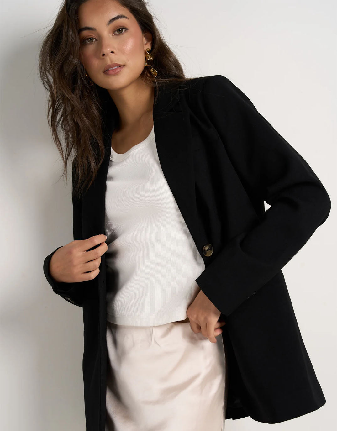 among-the-brave-bestie-crepe-relaxed-fit-blazer-black-womens-clothing