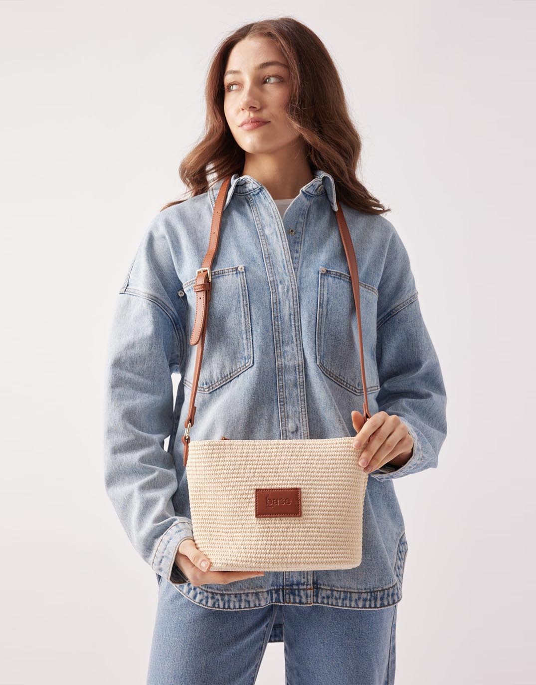 base-panier-crossbody-base-bag-tan