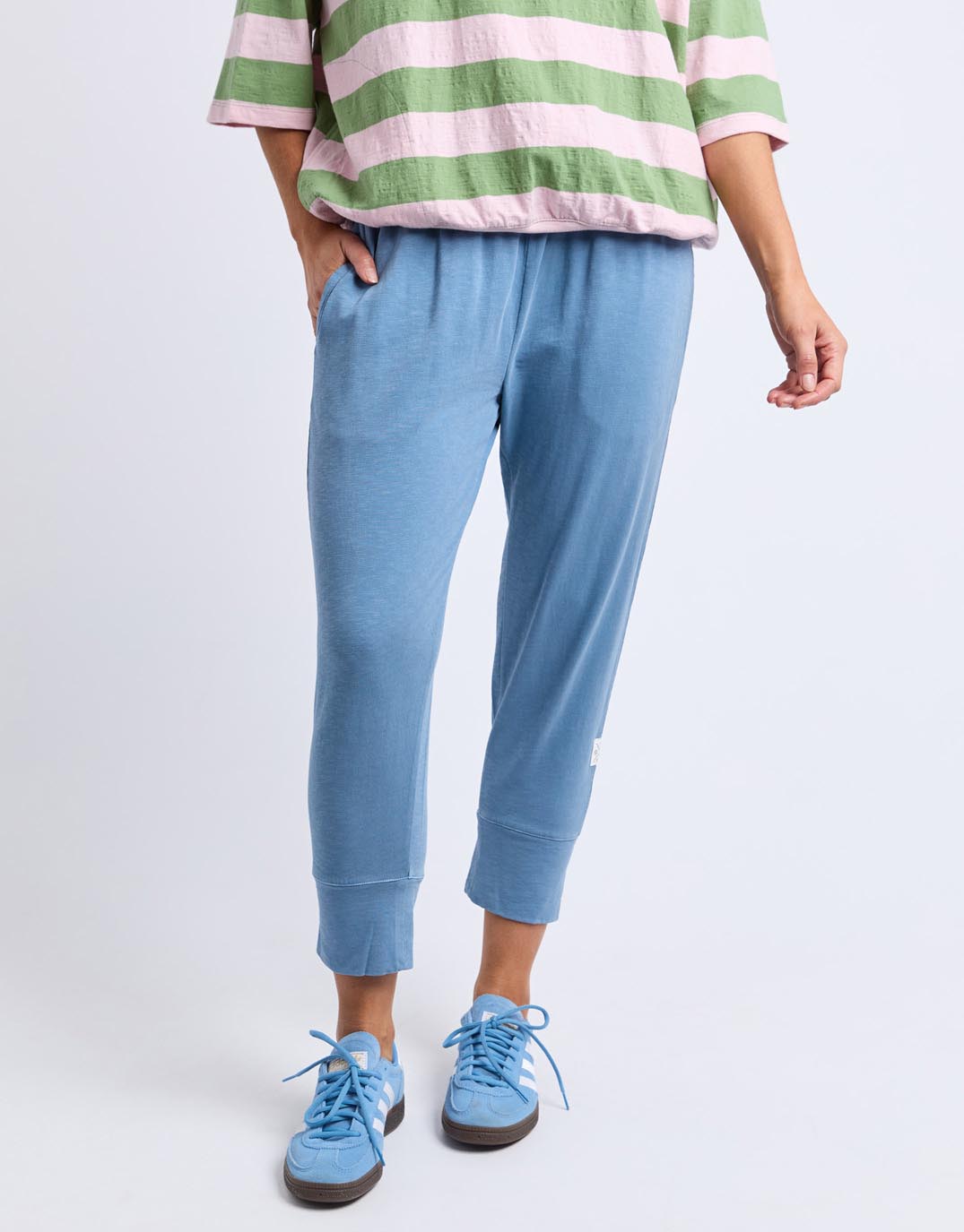 elm-3-4-brunch-pant-blue-shadow-womens-clothing