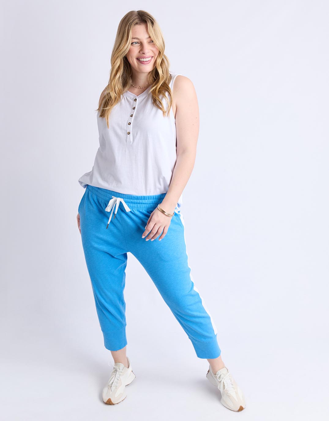 elm-3-4-brunch-pant-side-tape-azure-blue-white-trim-womens-clothing