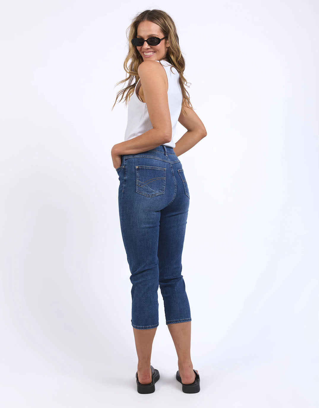 elm-mollie-capri-jean-blue-womens-clothing