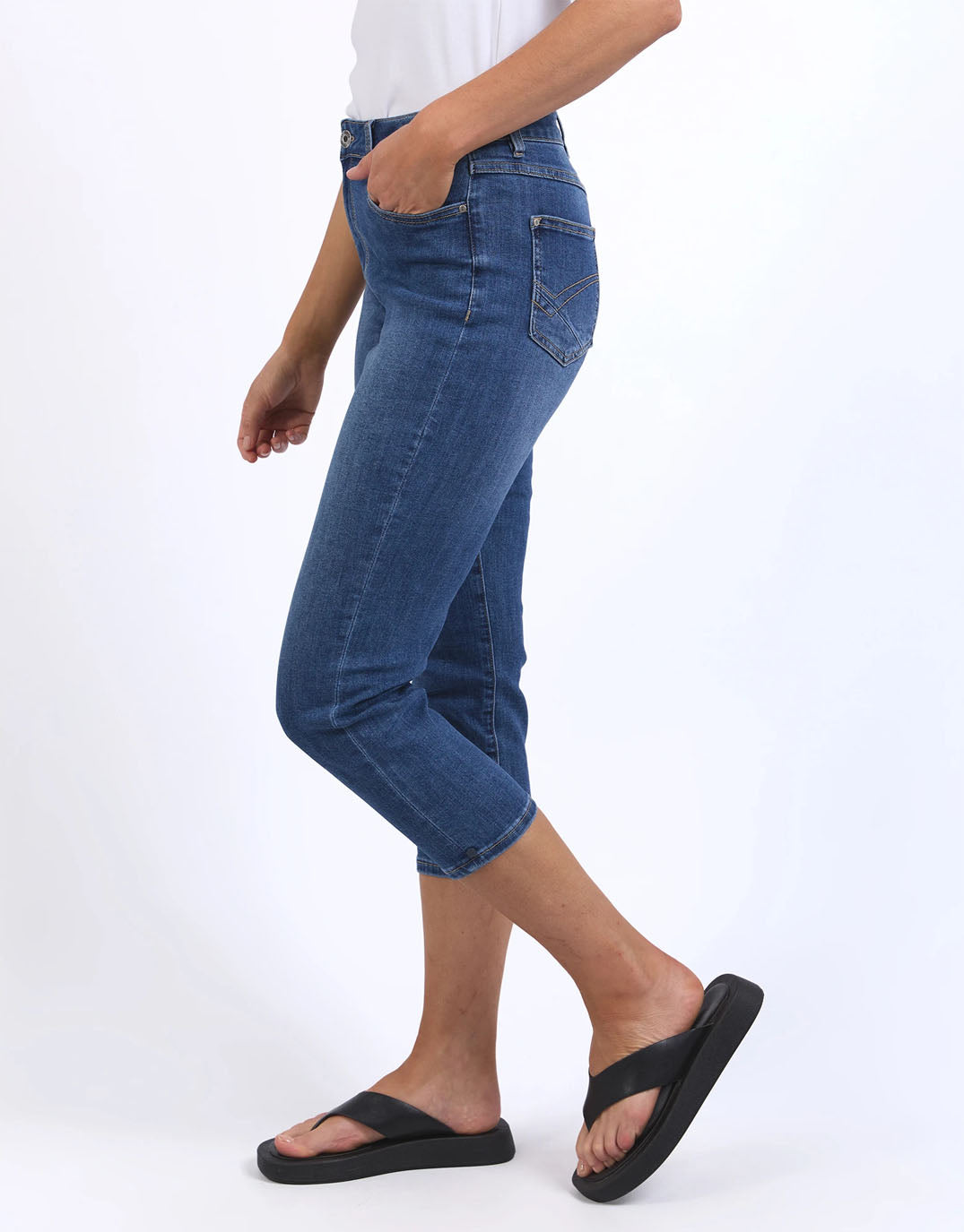 elm-mollie-capri-jean-blue-womens-clothing