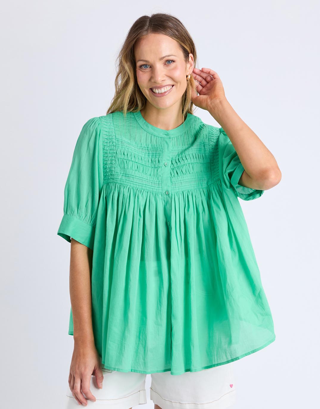 elm-monty-short-sleeve-shirt-gumdrop-green-womens-clothing
