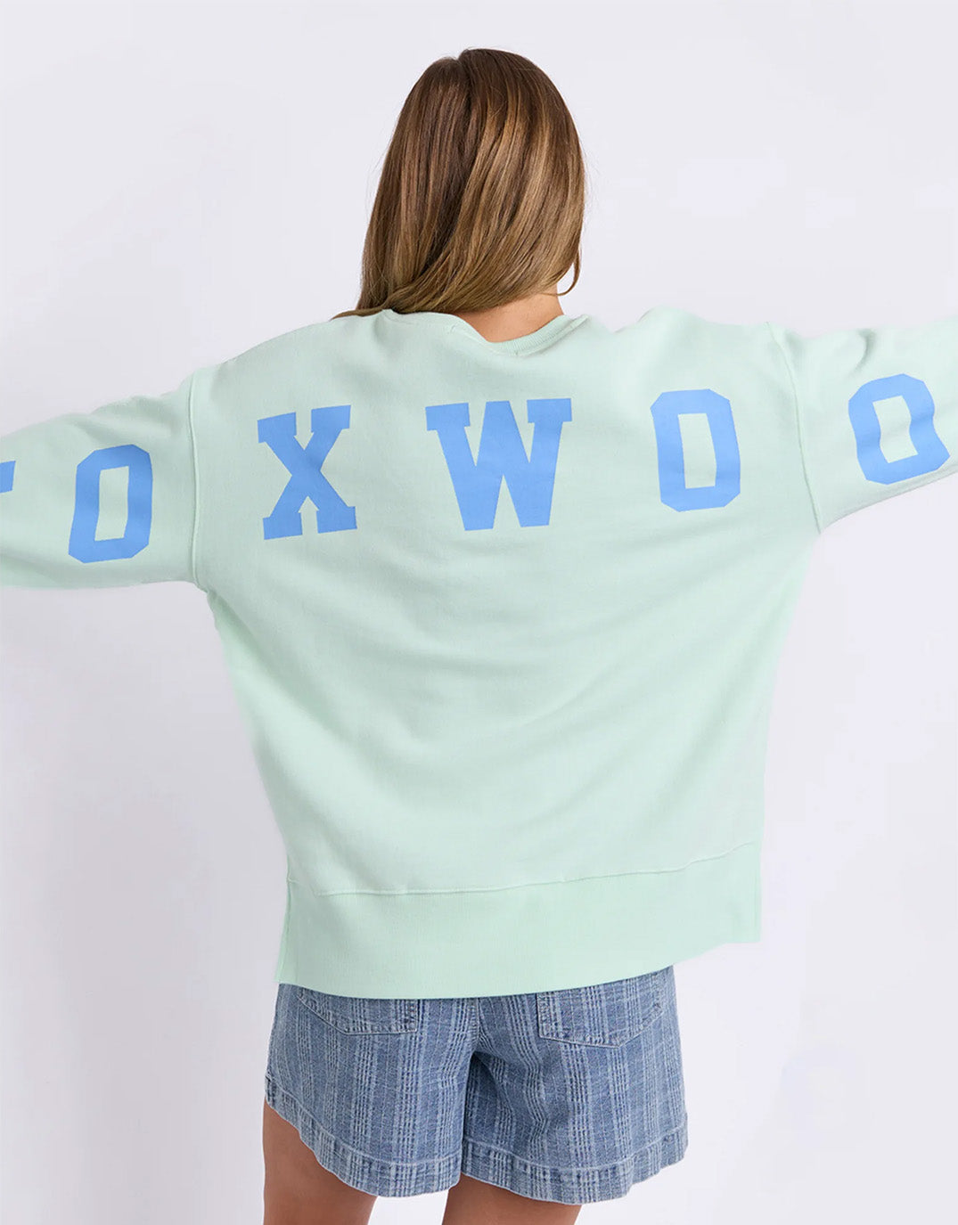 foxwood-interval-crew-mint-womens-clothing
