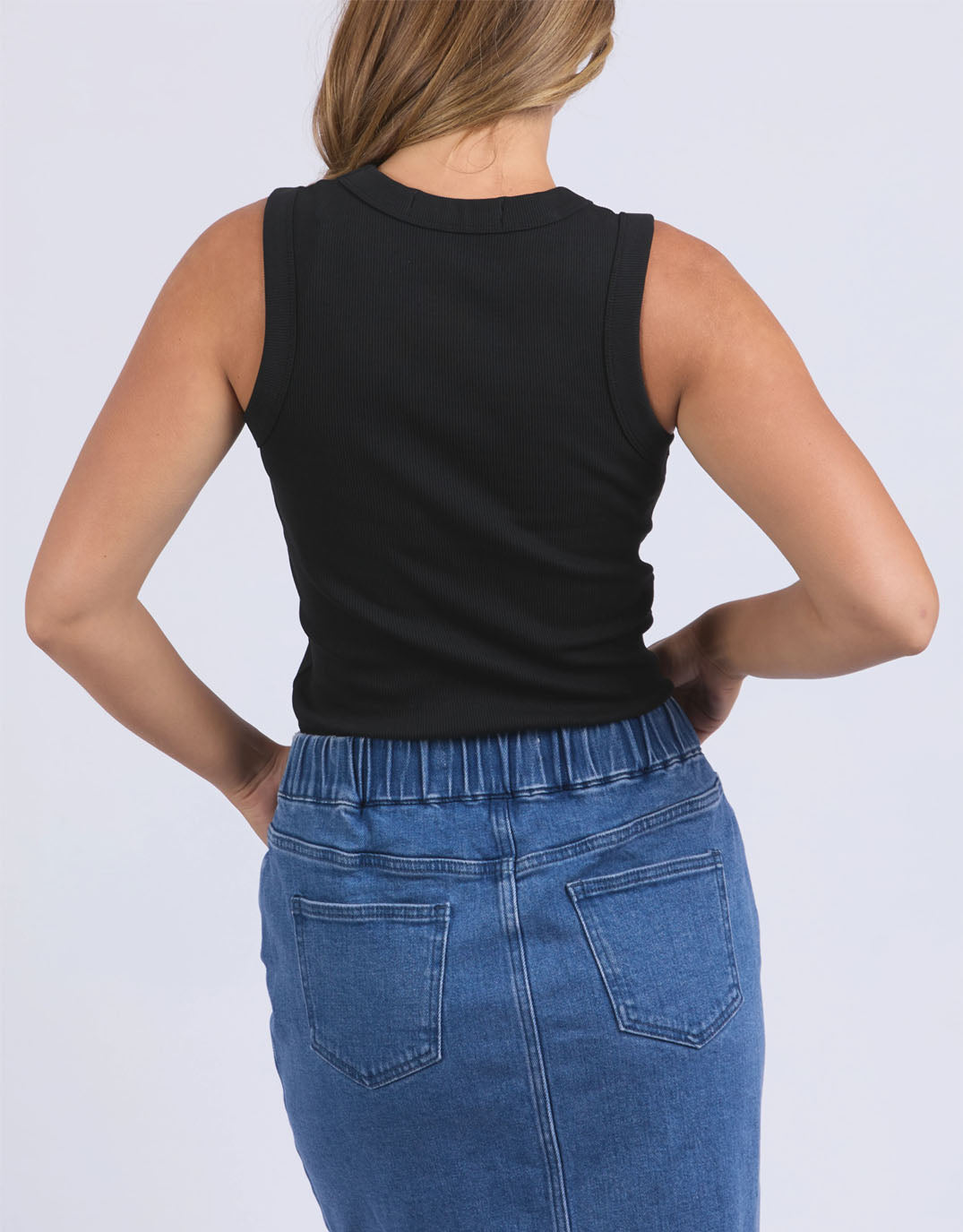 foxwood-iris-tank-black-womens-clothing