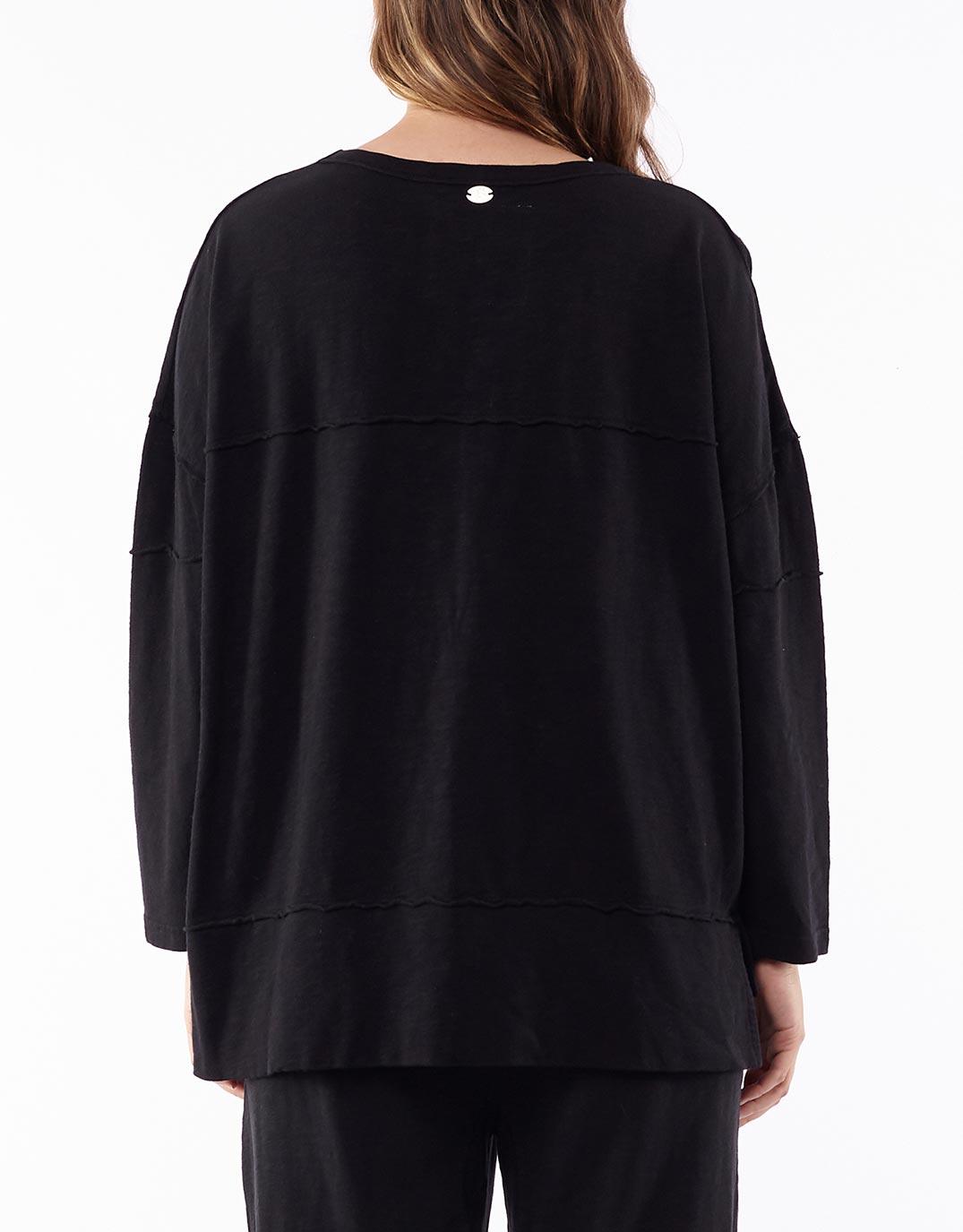 Foxwood - Jayne Throw On Top - Black - White & Co Living Jumpers