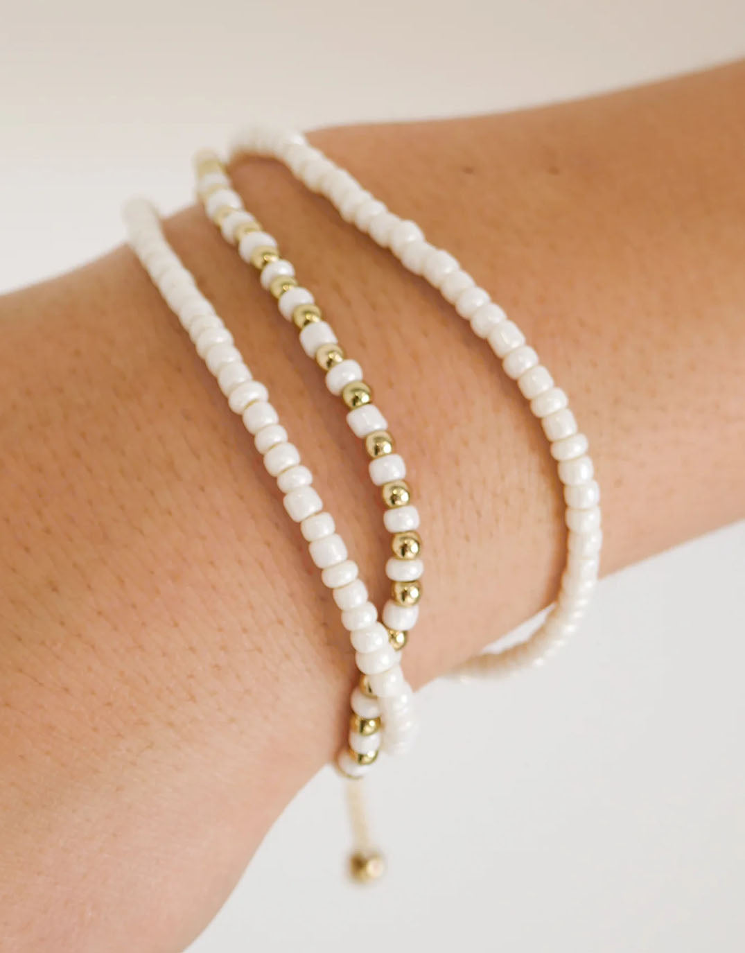 humble-heart-triple-bead-gold-white-gold-bracelet