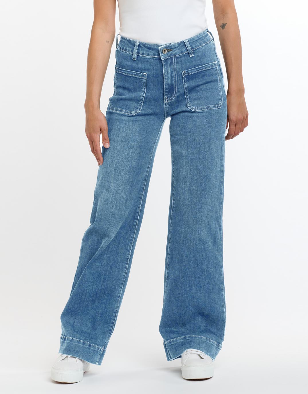 italian-star-bobbi-denim-jeans-light-denim-womens-clothing