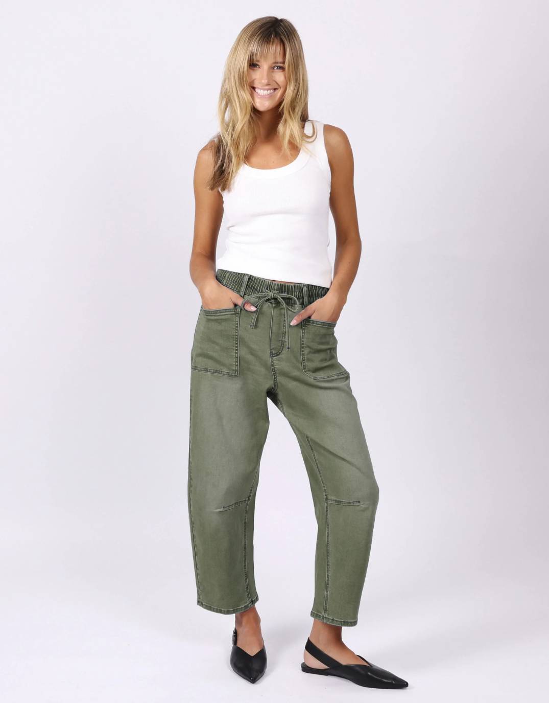 monaco-leo-barrel-jeans-khaki-womens-clothing