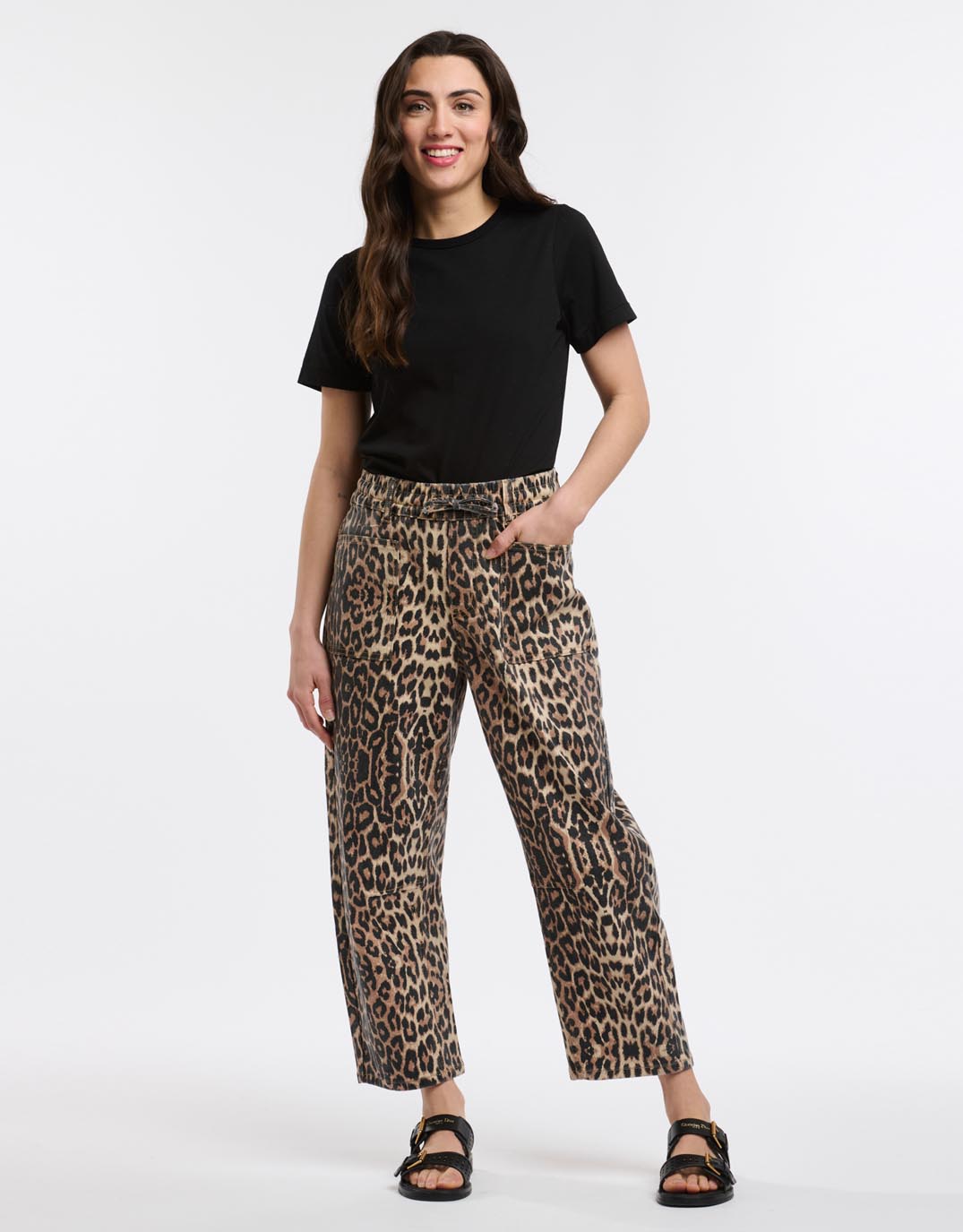 monaco-leo-barrel-jeans-leopard-print-womens-clothing