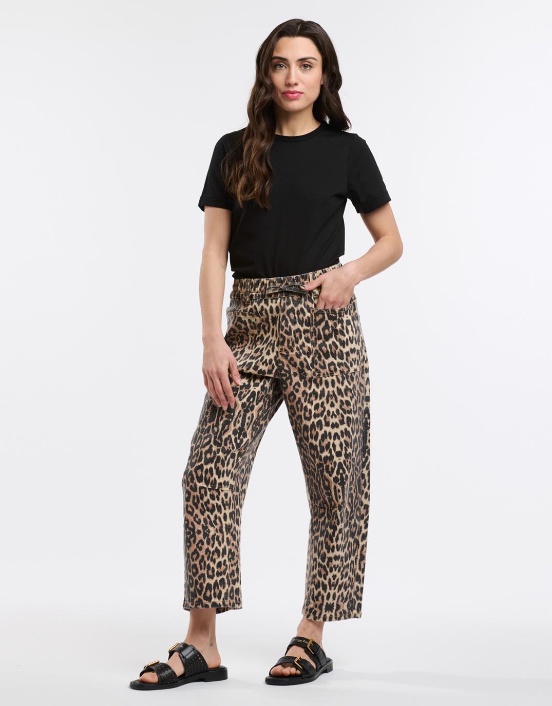 monaco-leo-barrel-jeans-leopard-print-womens-clothing