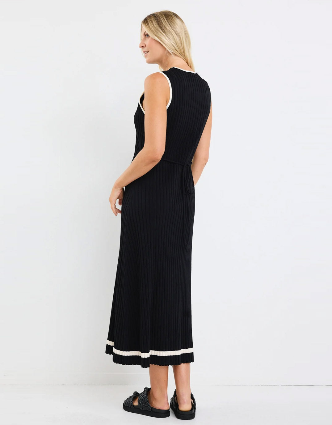 stories-be-told-vanity-rib-sleeveless-knit-maxi-dress-black-womens-clothing