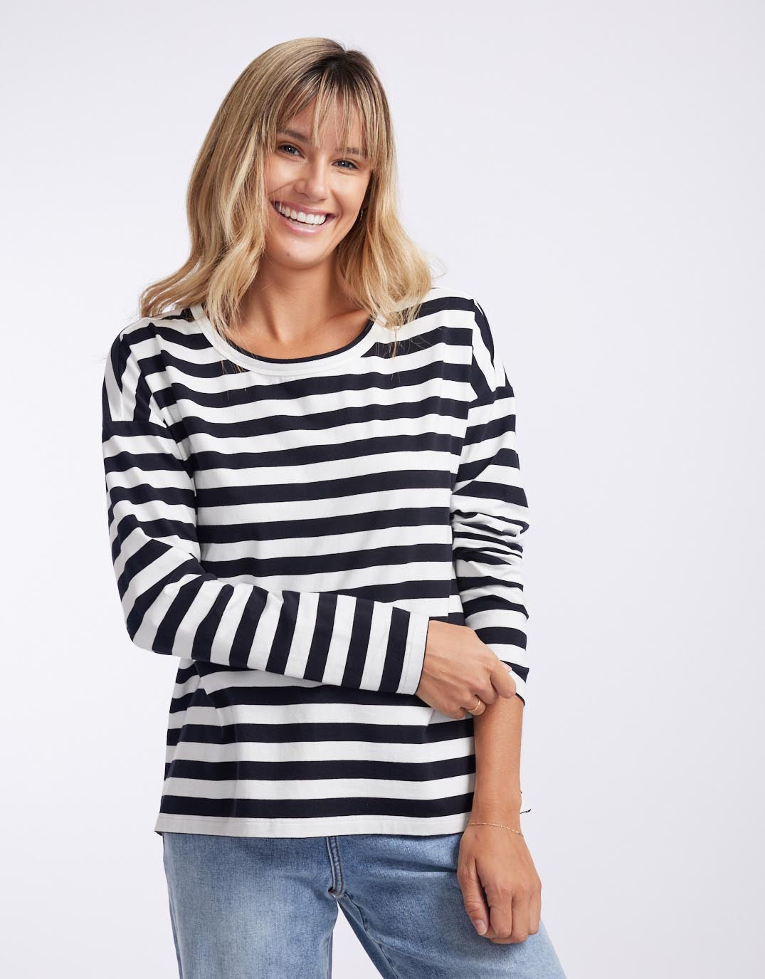white-co-relaxed-long-sleeve-t-shirt-frenchie-stripe-womens-clothing