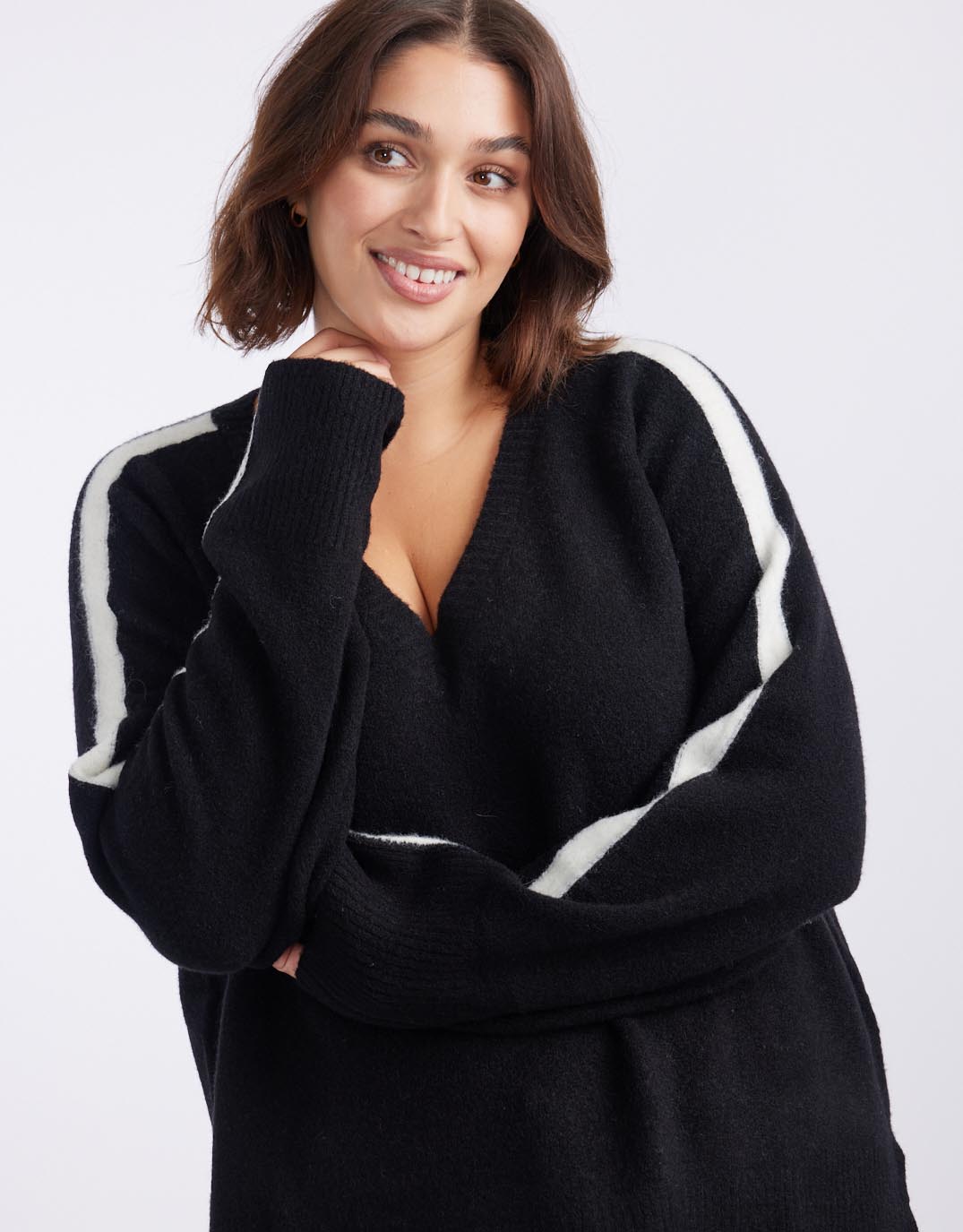 white-co-chalet-v-neck-knit-jumper-black-white-womens-clothing