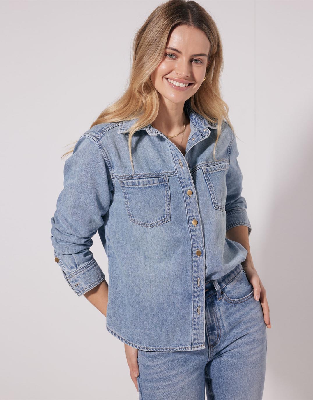 Claudia Relaxed Shirt - Mid Wash