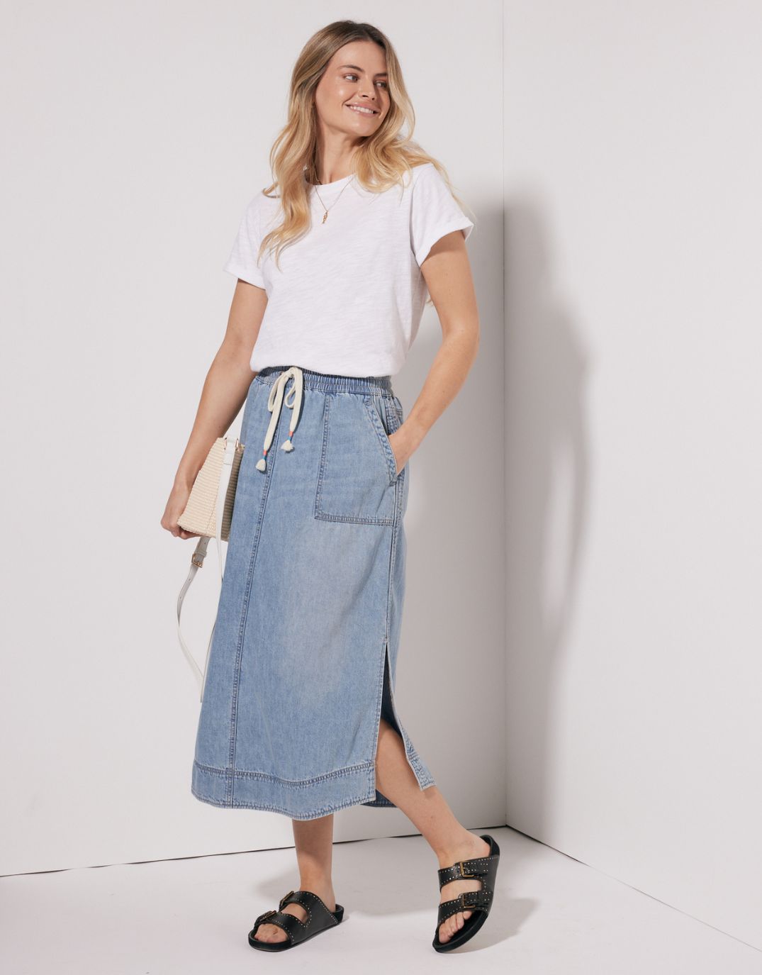 Coco Midi Skirt - Mid Wash