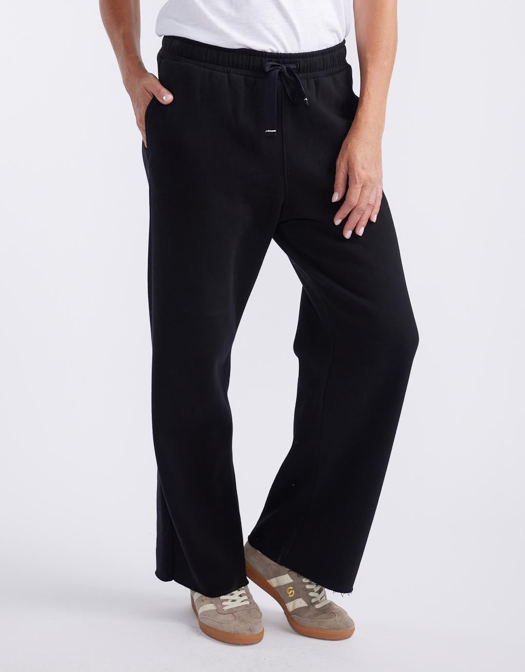 white-co-fleece-lounger-pant-black-womens-clothing