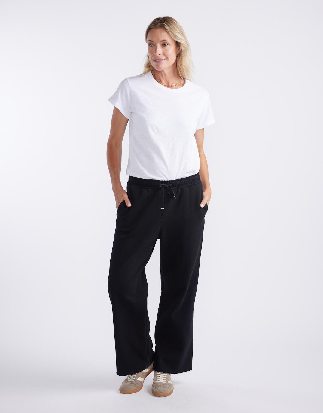 white-co-fleece-lounger-pant-black-womens-clothing