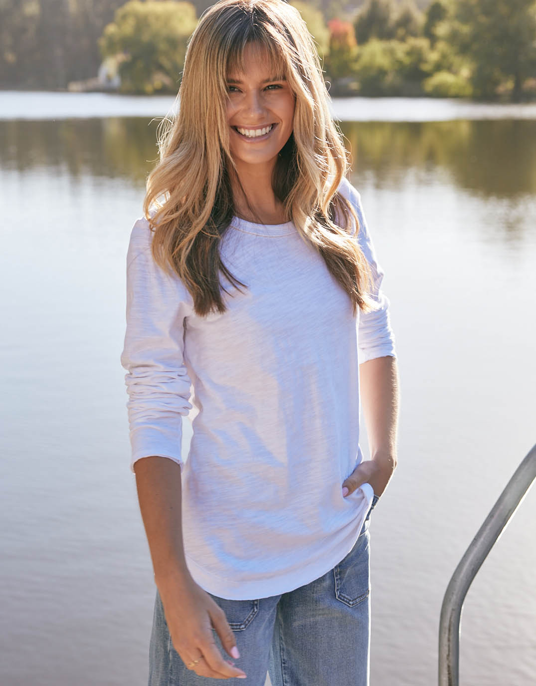 white-co-essential-scoop-hem-long-sleeve-t-shirt-white-womens-clothing