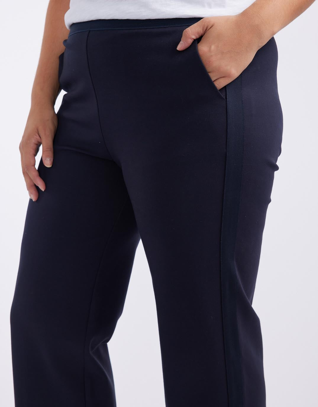 white-co-timeless-straight-leg-ponte-pant-navy-navy-womens-clothing
