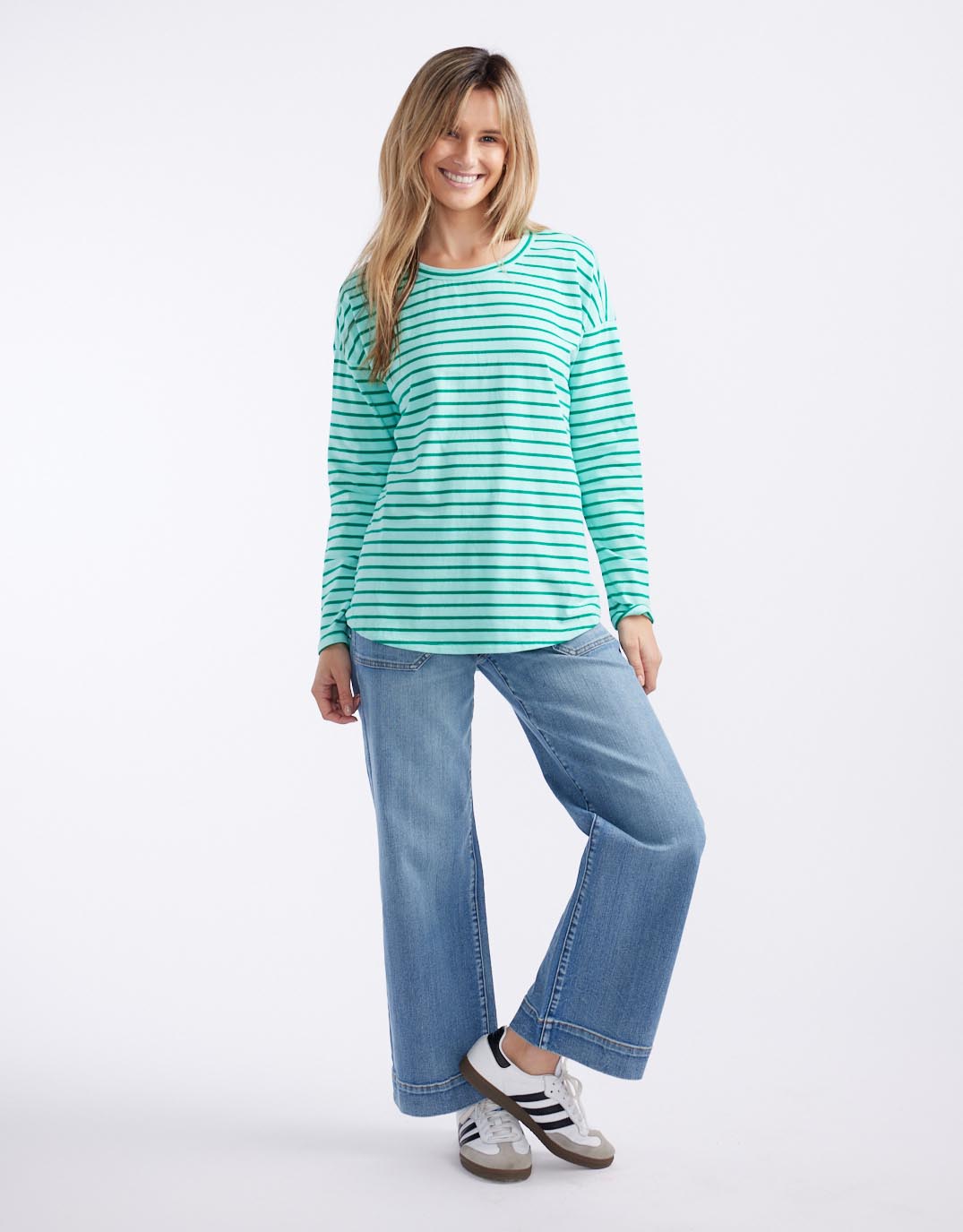 white-co-relaxed-long-sleeve-t-shirt-mint-green-womens-clothing