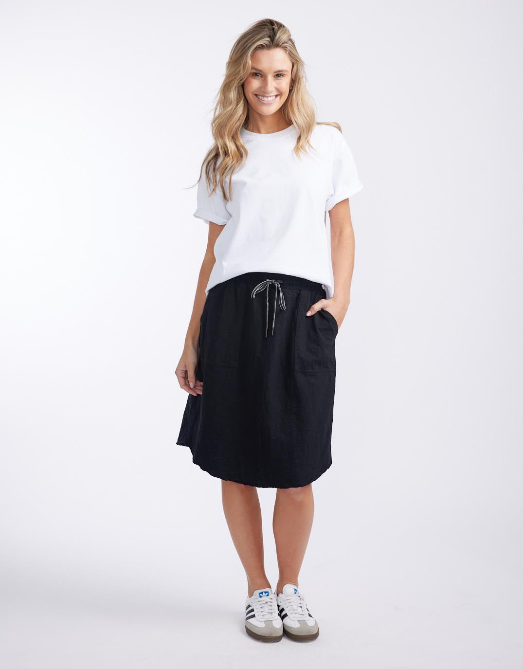 white-co-signature-skirt-black-womens-clothing
