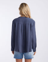 white-co-the-beach-shirt-wash-navy-sorbet-orange-womens-clothing