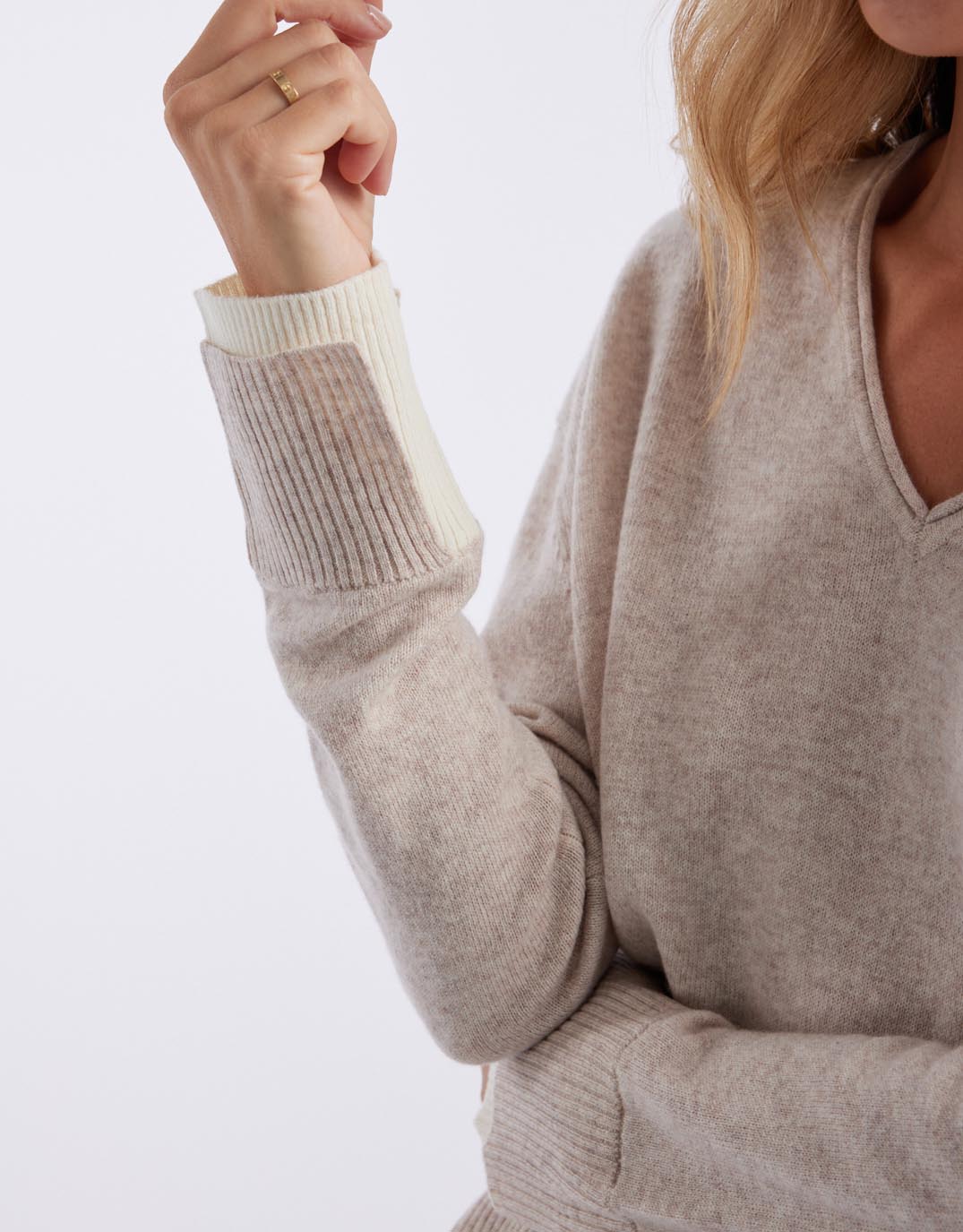 white-co-upstate-wool-cashmere-double-cuff-knit-jumper-oat-white-womens-clothing