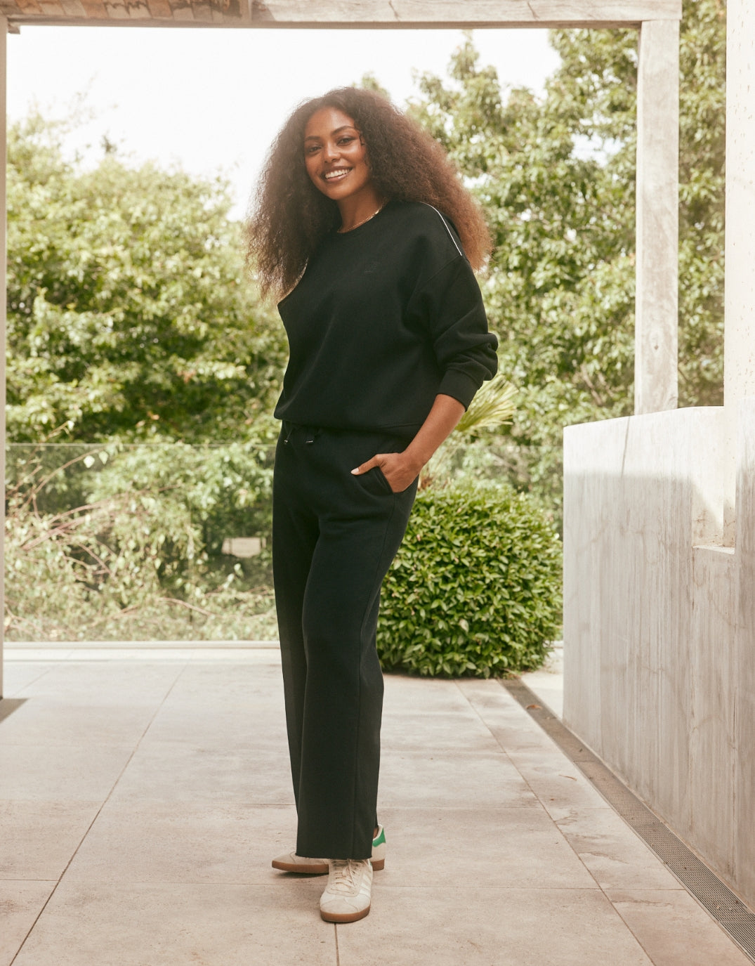 The Monogram Lounger Fleece Crew - Black