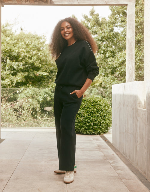 The Monogram Lounger Fleece Crew - Black