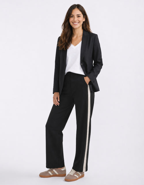 Classic Wool Blazer - Black