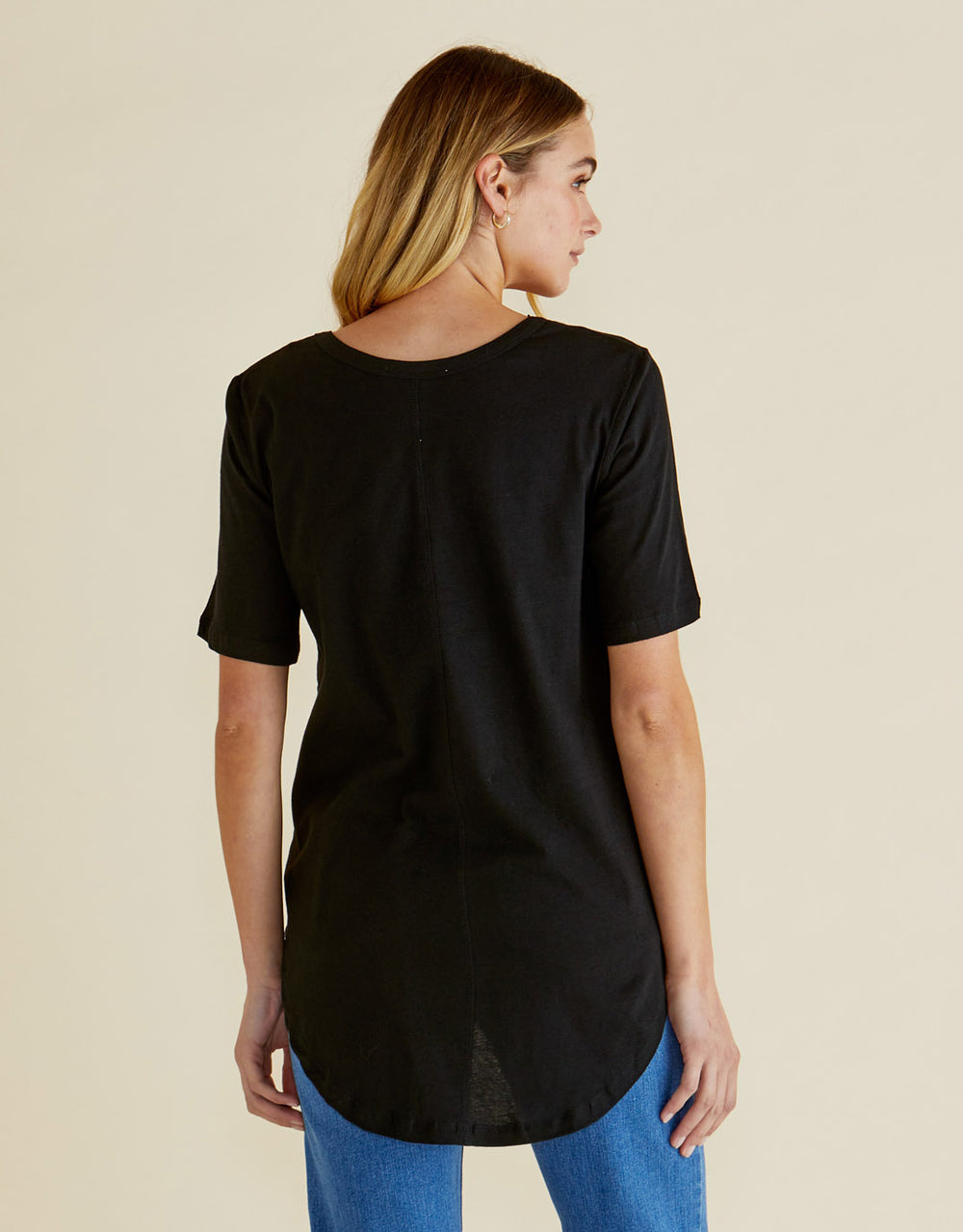 betty-basics-ariana-tee-black-womens-clothing