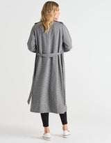 betty-basics-ponte-trench-coat-black-houndstooth-womens-clothing