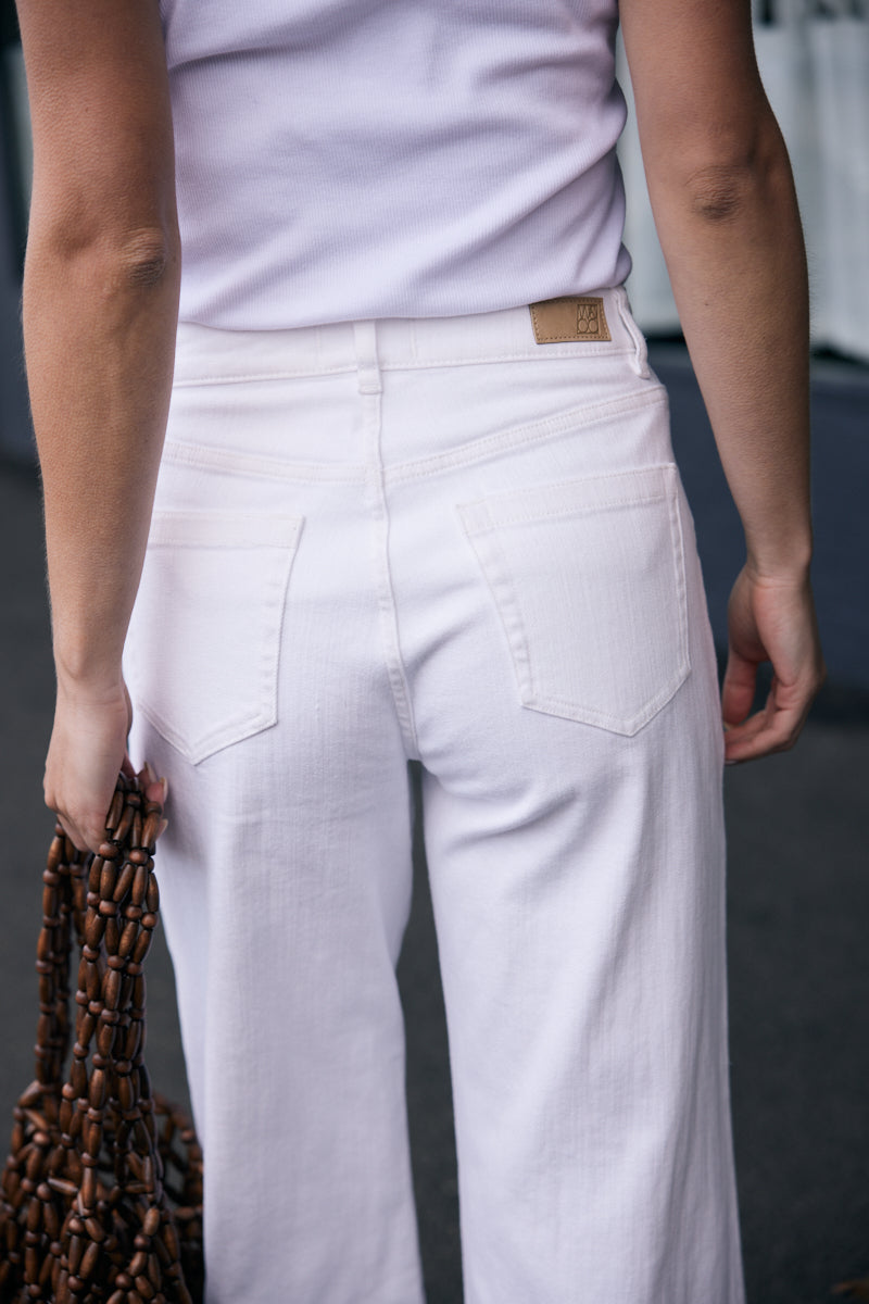 Catalina Cropped Wide Leg Jeans - White