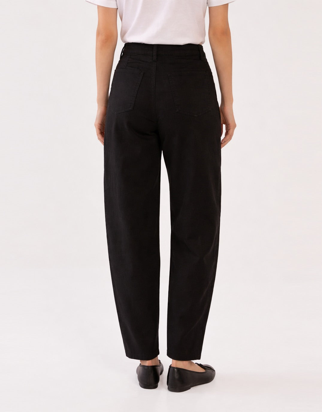 Barrel Leg Chino - Black