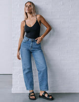 Harper Stretch Mum Barrel Jean - Mid Wash