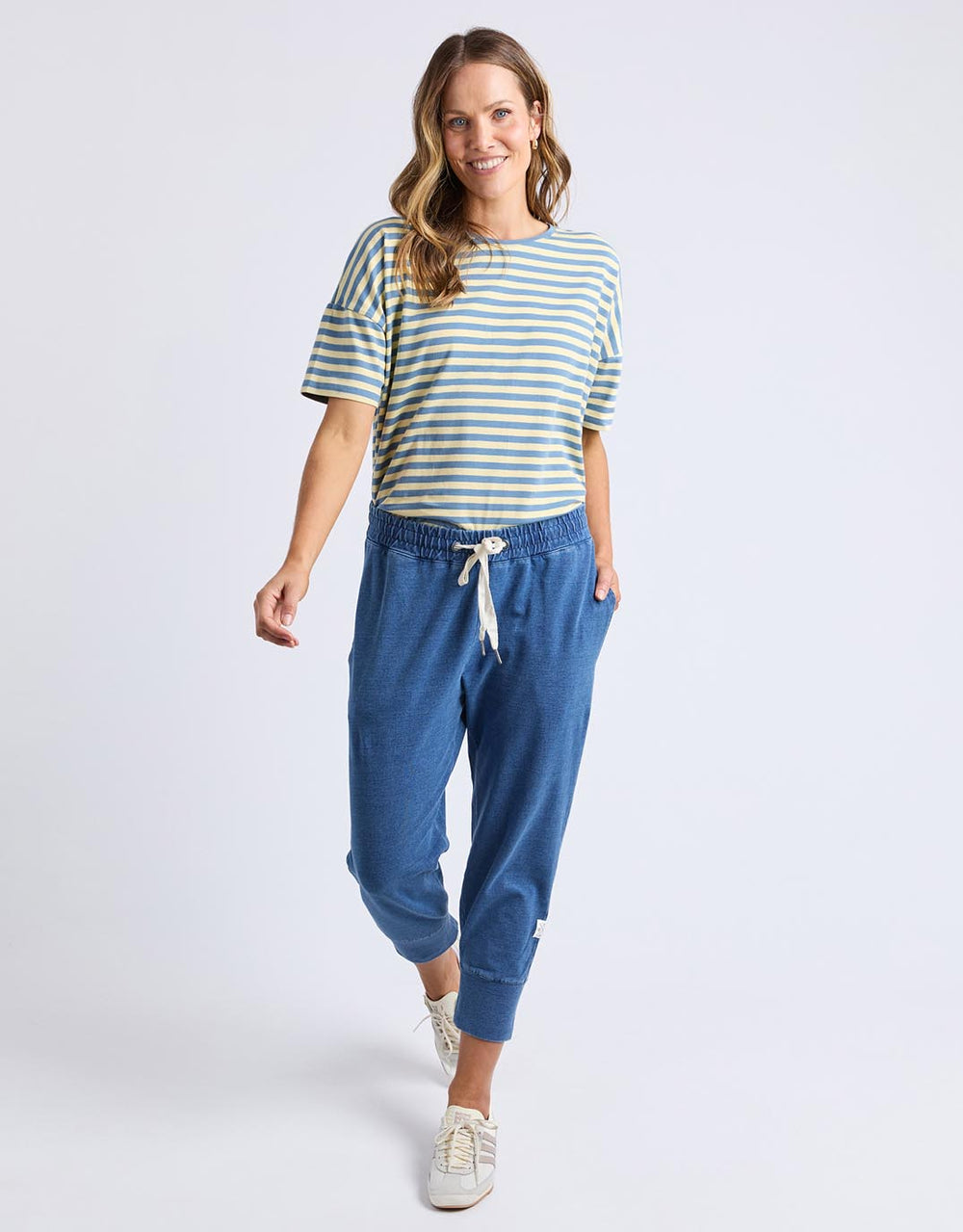 elm-3-4-brunch-pant-blue-denim-look-womens-clothing