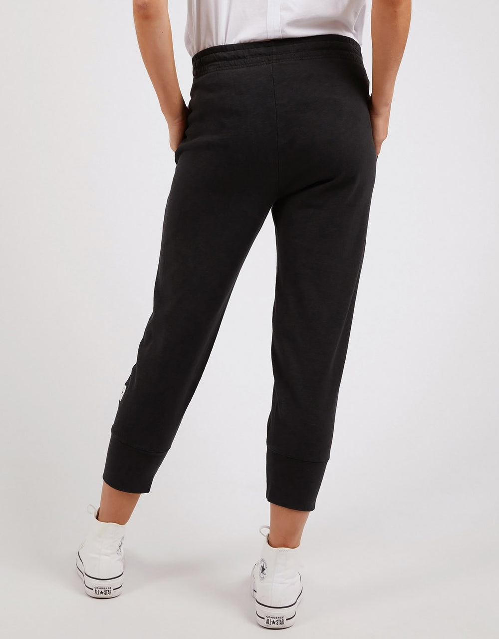 elm-3-4-brunch-pants-black-womens-clothing