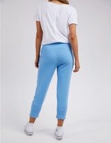 elm-3-4-brunch-pants-hydrangea-womens-clothing
