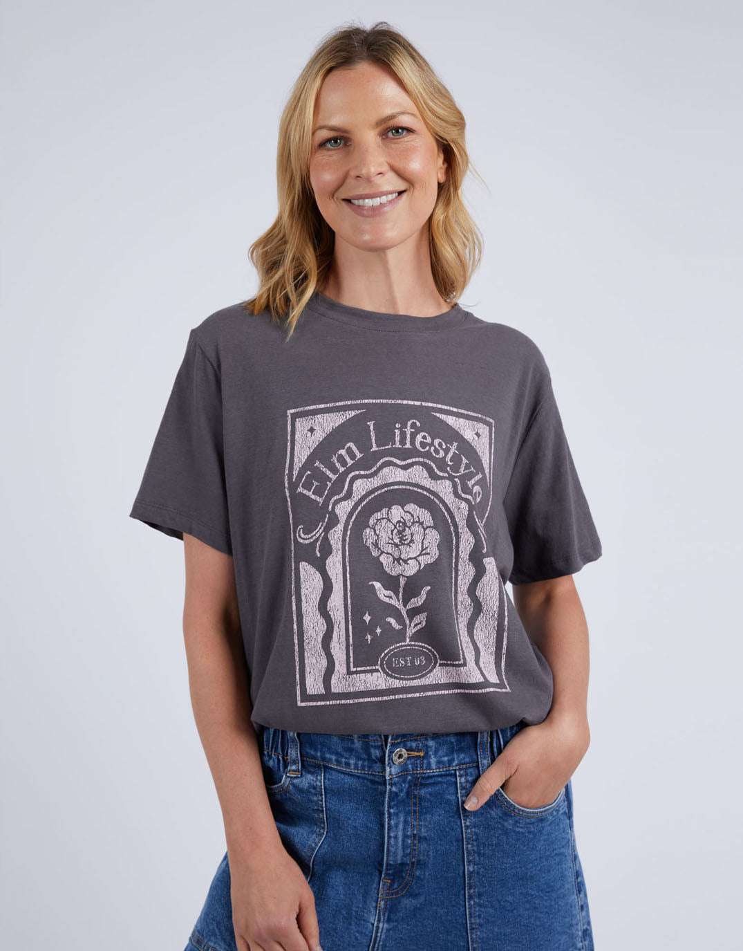 elm-accolade-tee-charcoal-womens-clothing