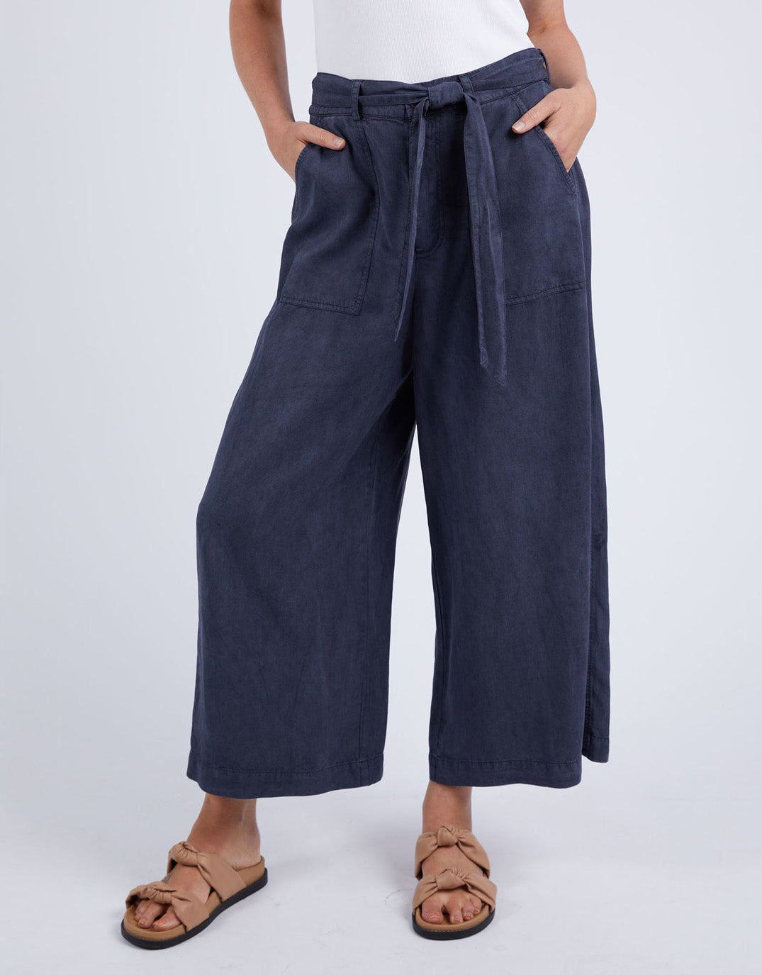 elm-bliss-washed-pant-washed-navy-womens-clothing