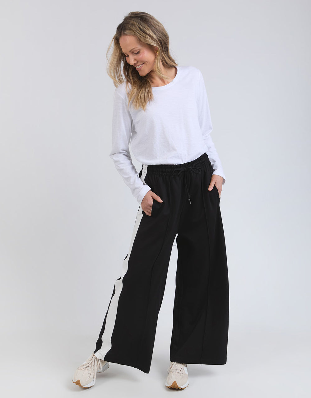 elm-carmen-wide-leg-pant-black-marshmallow-womens-clothing