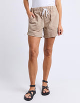 elm-emma-relaxed-short-latte-womens-clothing