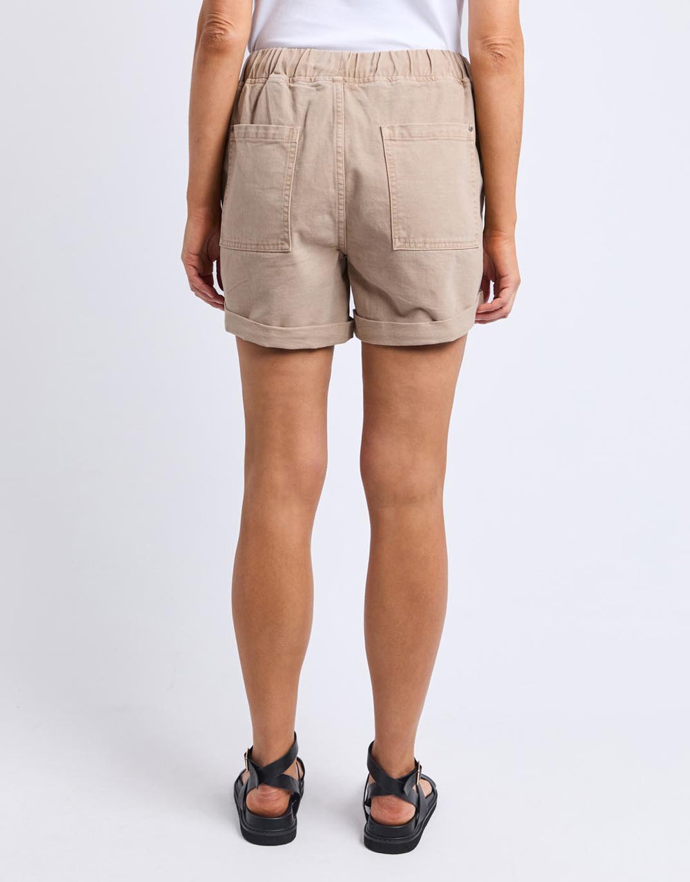 elm-emma-relaxed-short-latte-womens-clothing