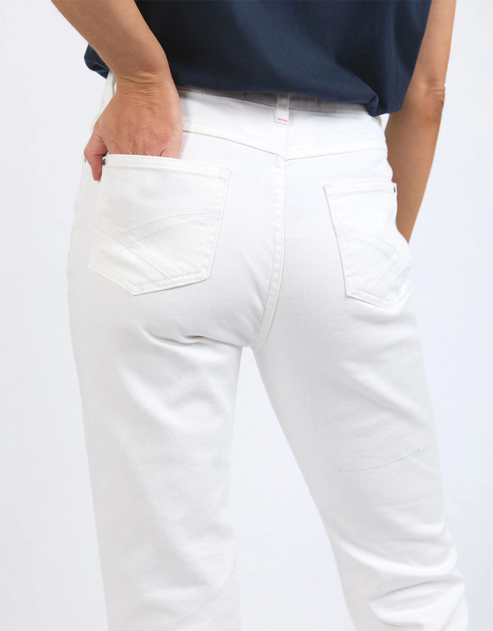 elm-mollie-capri-jean-white-womens-clothing