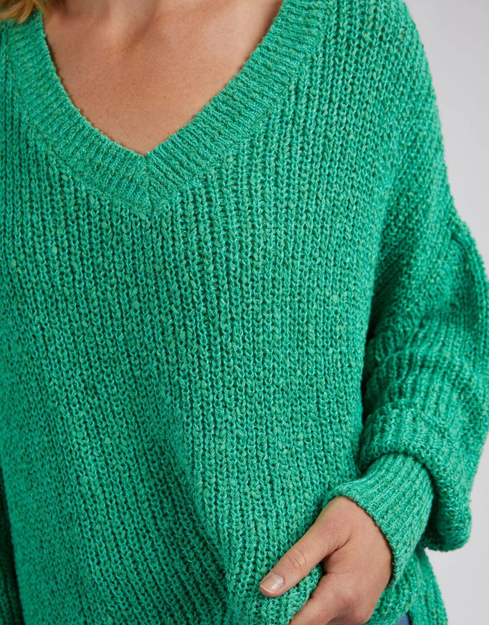 elm-rachele-v-neck-knit-greenbriar-womens-clothing