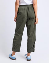 elm-relaxed-ankle-pant-khaki-womens-clothing